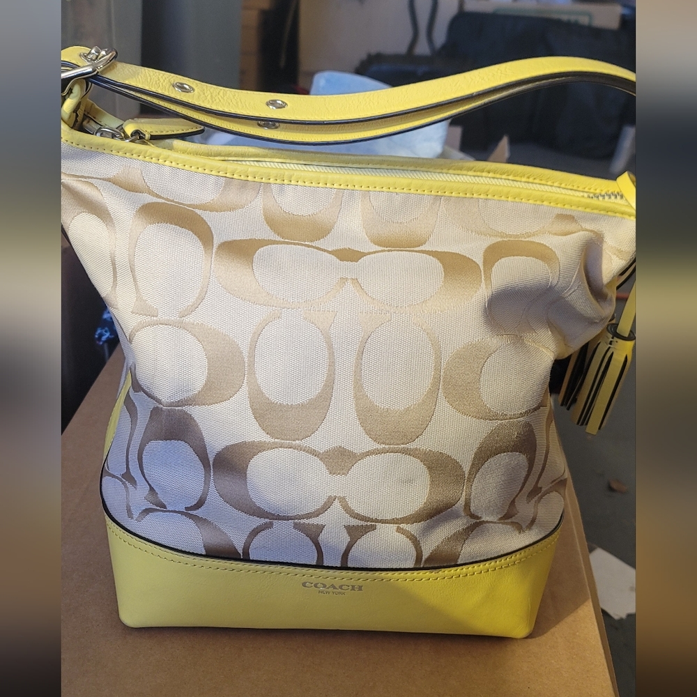 Coach Legacy Signature 21149 Yellow/Khaki Purse Crossbody